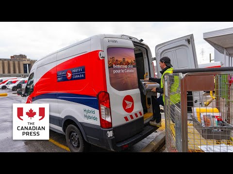 Canada Post Reports 541M Pre Tax Loss In Q3