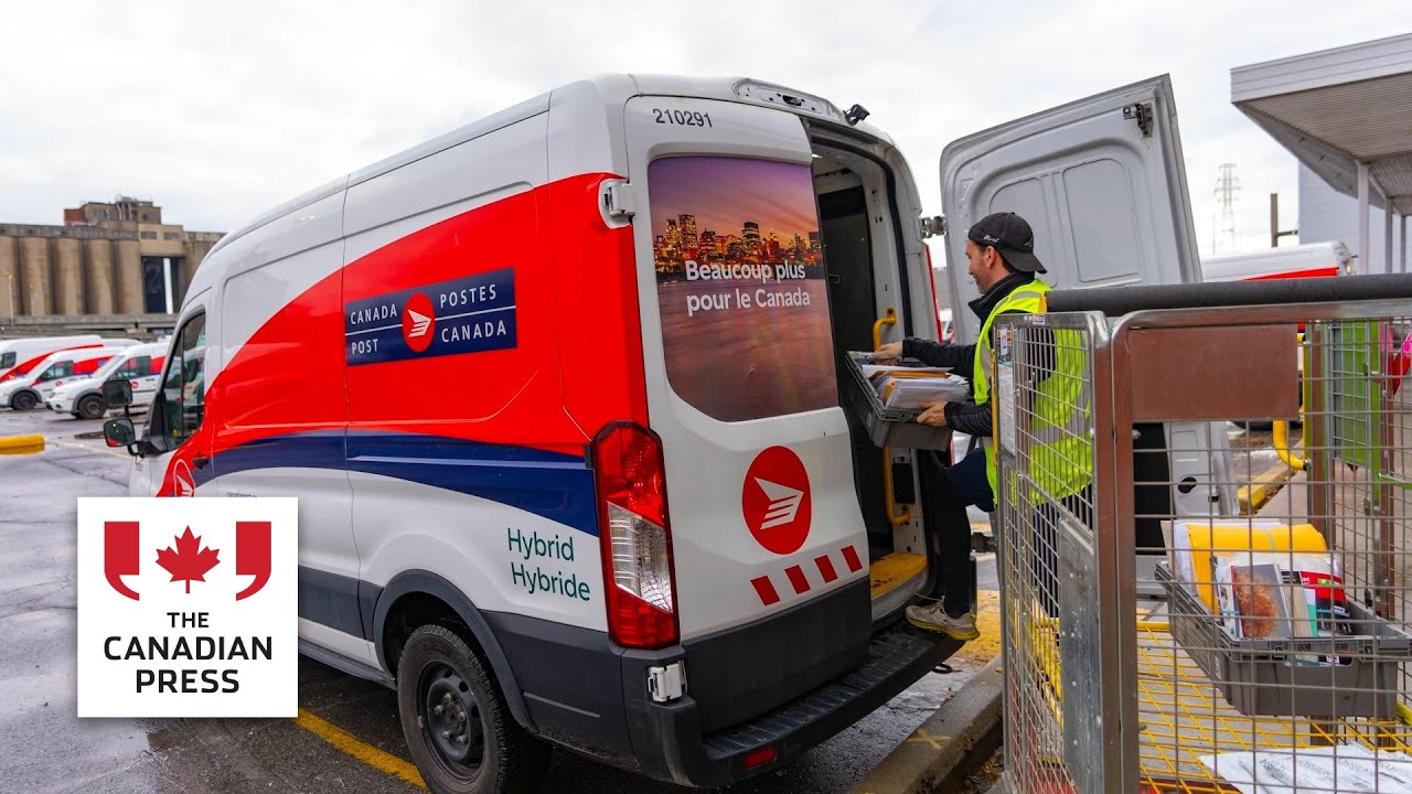 Canada Post reports $541M pre-tax loss in Q3