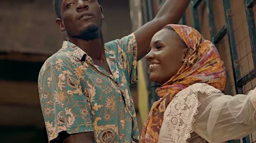 #Maulana and #Reign features comedian seSwa waliwona in the ready music video