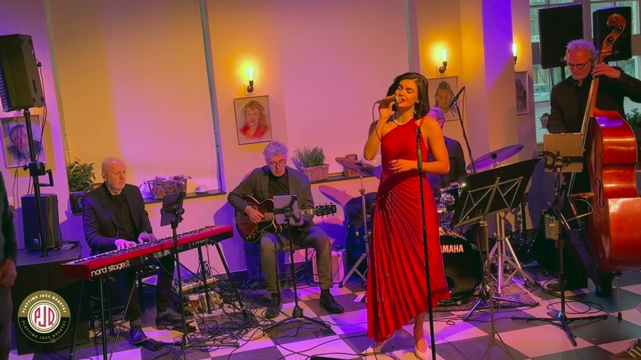 PJQ ft. Janneke Elisabeth, Het Postkantoor