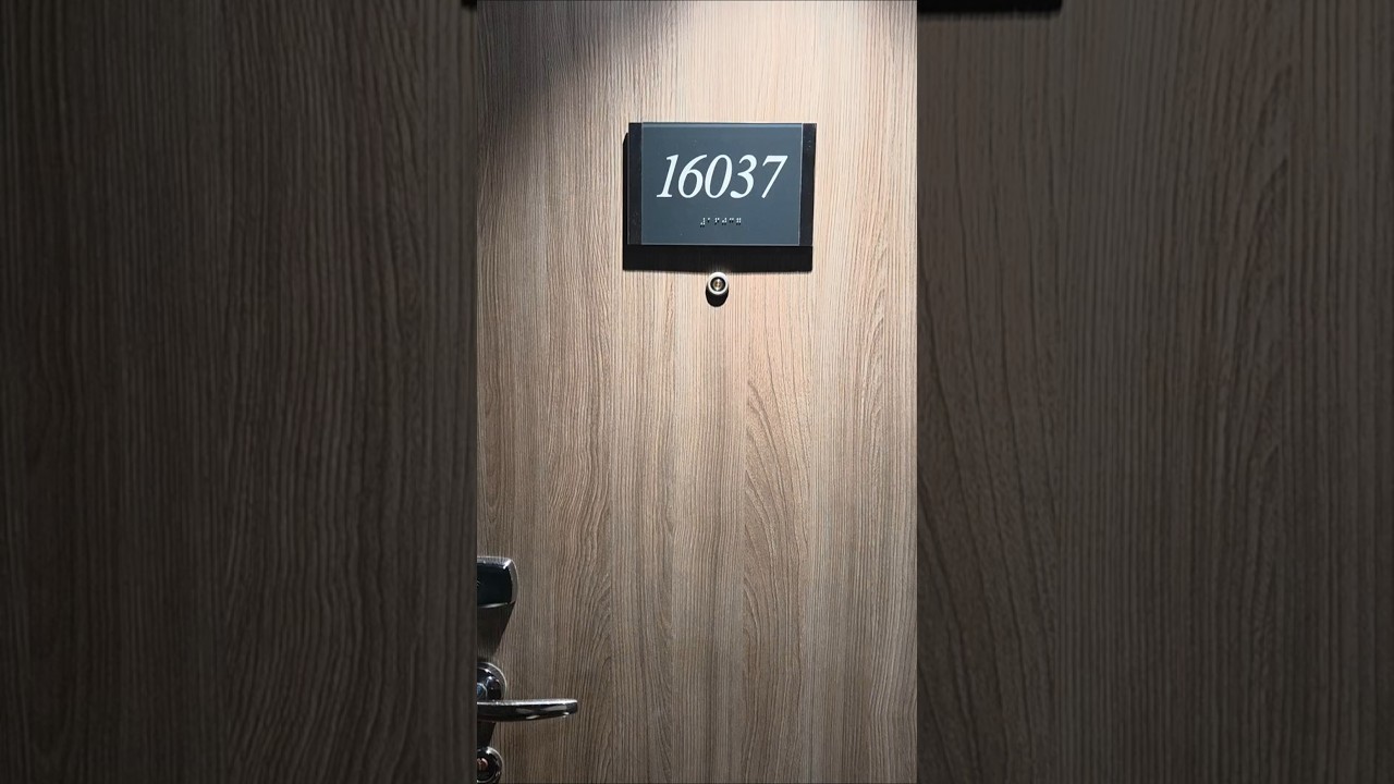 MSC Seaside SUCKS!-Royal Suite YC 16037 #mscsucks#cruise #vacation #cruiselife #msc  #yachtclub