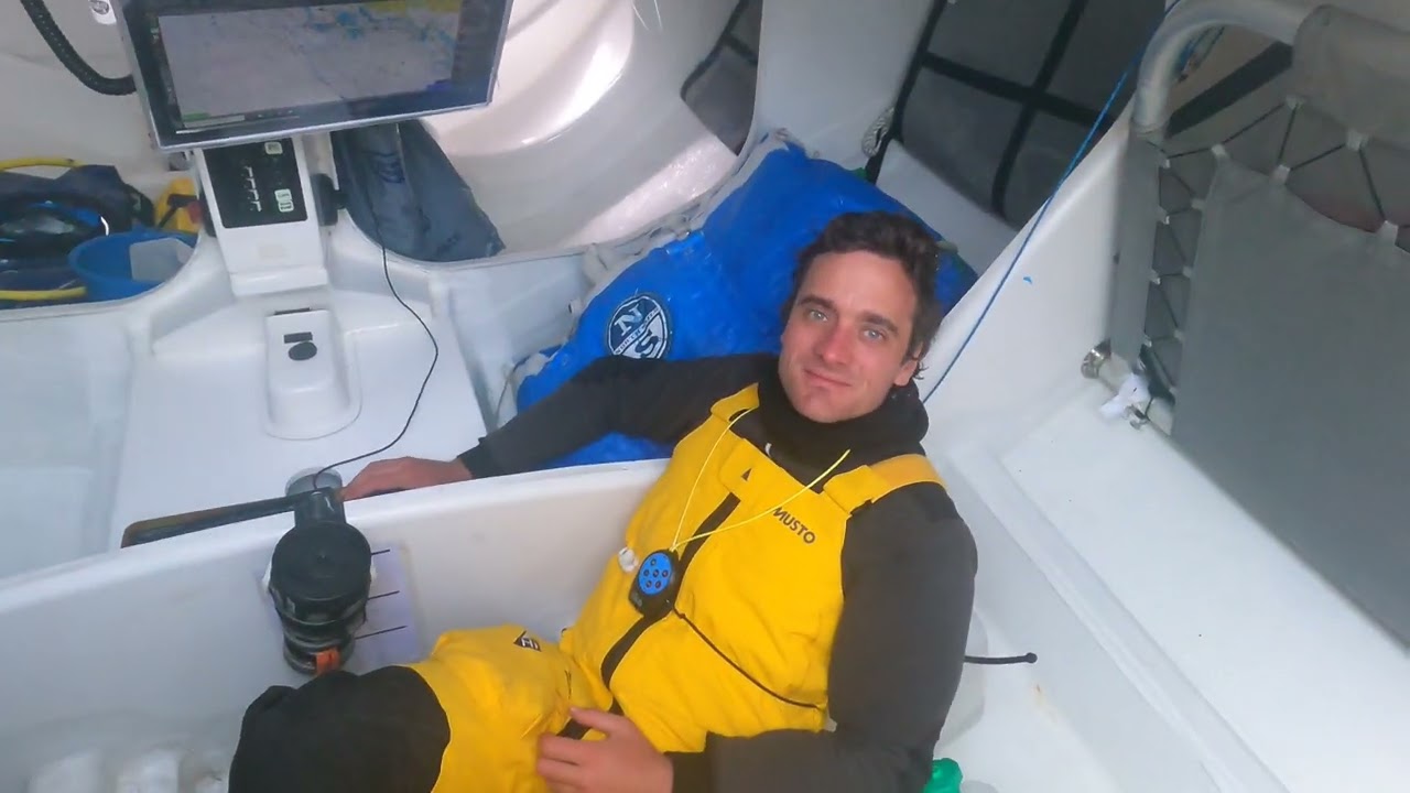 Offshore race boat special tour ! Figaro 3 with Edouard Golbery and Alicia de Pfyffer