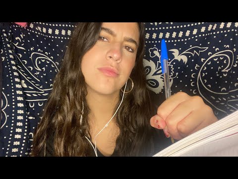 ASMR en español Haciendote preguntas de que prefieres (soft spoken)