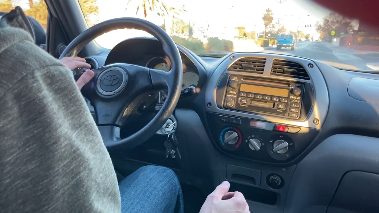 2002 Toyota RAV4 4WD auction - Cars & Bids