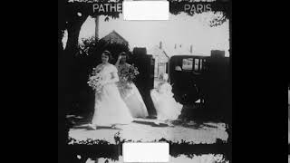 1950's English Countryside Wedding - bride arriving