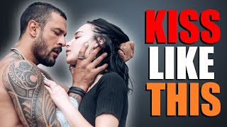 How a Woman Actually WANTS You to Kiss Her! (STOP KISSING WRONG)