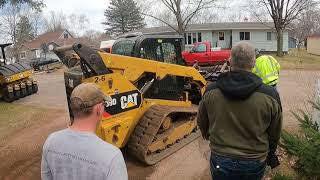 How to use your Power Box Rake x Track Loader from the Designer! #skidsteerattachmentCat289d32gpm