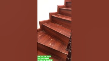 Cầu thang gỗ công nghiệp