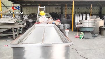 Chemical fertilizer linear vibrating screen