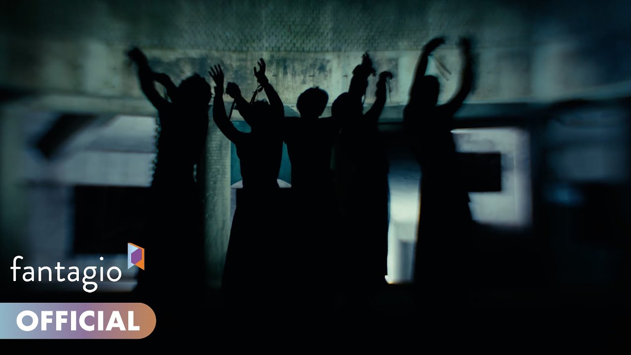 LUN8 루네이트 - 나비(Butterfly) Performance Video - YouTube