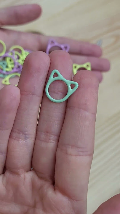 🐱 Kitty Stitch Markers 🐱 Katia 100% Creative #katiayarns #knitting