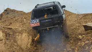 Muddy hard Offroad Jeep Grand Cherokee ZJ V8 5.2