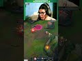 Taliyah ficou tonteada com os hit da torre | league of legends