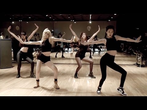 BLACKPINK Choreography Practice Video Tops 4 MLN YouTube views (블랙핑크) [통통영상]