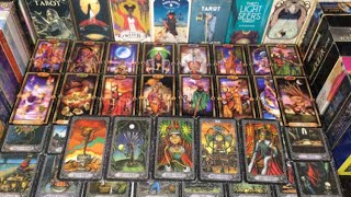 Who is obsessed with you and why♥️ Hindi tarot reading