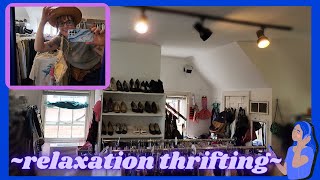 Relaxing Thrift With Me ~Thrifting at a Quiet Little Thrift/Antique Store~ Unintentional ASMR screenshot 5