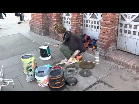 Best Street Bucket Drummer? Barcelona
