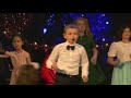 Юра Атанасов (9 лет) из Атырау - поёт Новогодние игрушки на концерте Рождества Христова