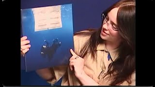 Billie Eilish - Unboxing the HIT ME HARD AND SOFT Vinyl screenshot 3