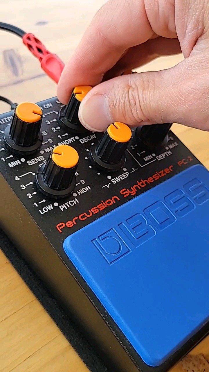 希少 BOSS PC-2 デジタル パーカッションシンセサイザー 機材