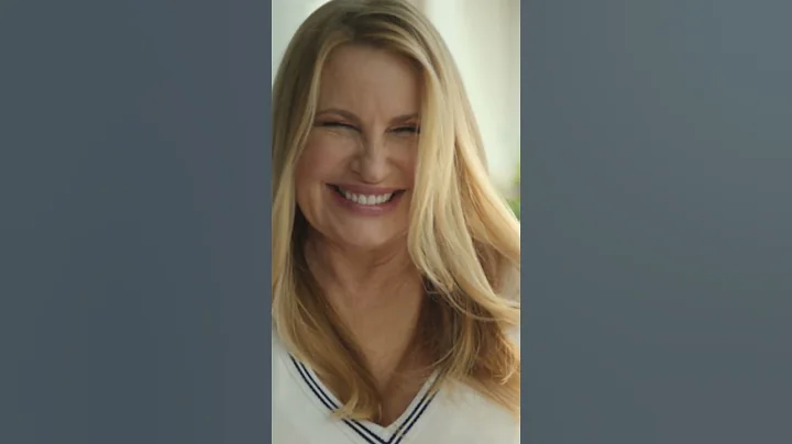 Jennifer Coolidge always gets what she wants #TheW...