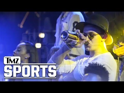 Johnny Manziel- Boozin' at Nightclub...Hours After Case Sent To Grand Jury | TMZ Sports