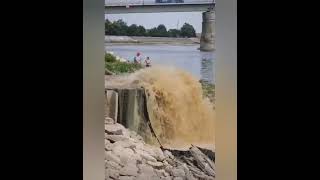 Низак водостај показао све