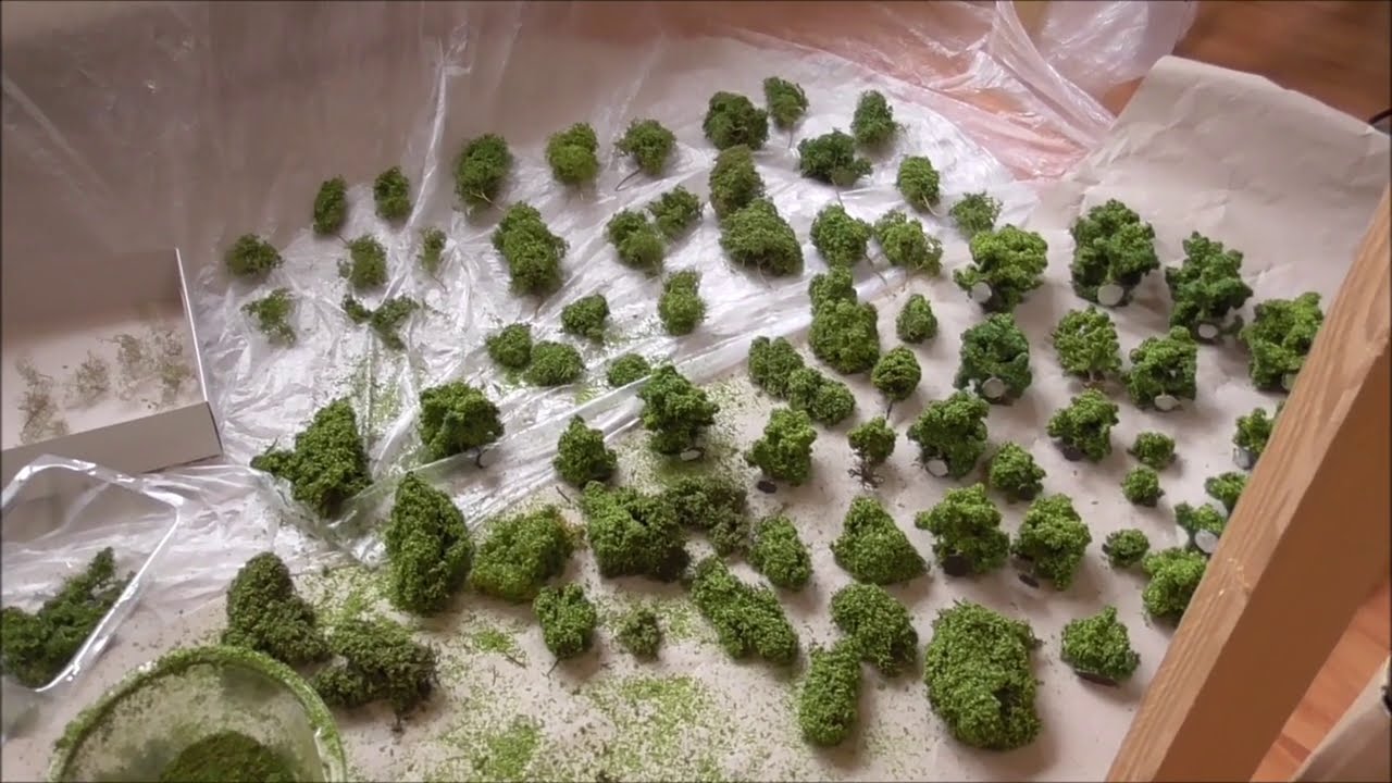 Bäume und Büsche aus Seegras, Seemoos und Islandmoos