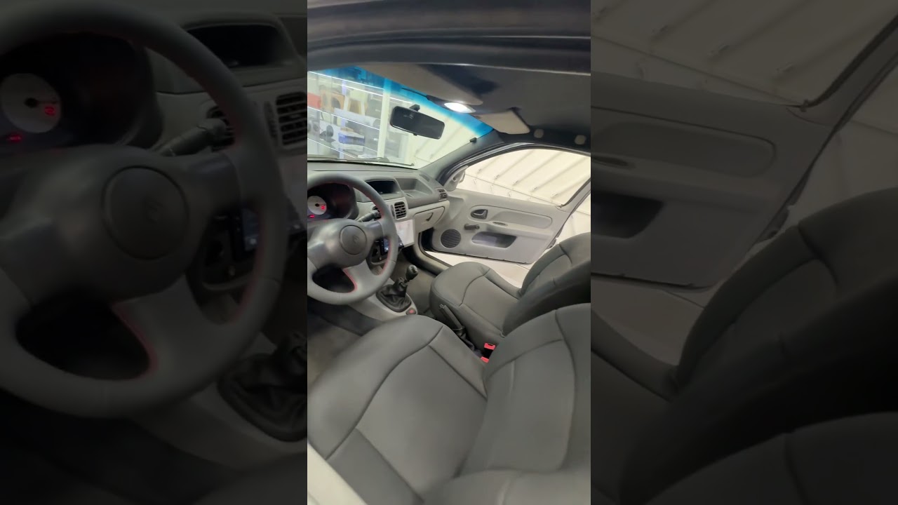 CLIO INTERIOR NOVO DE NOVO 