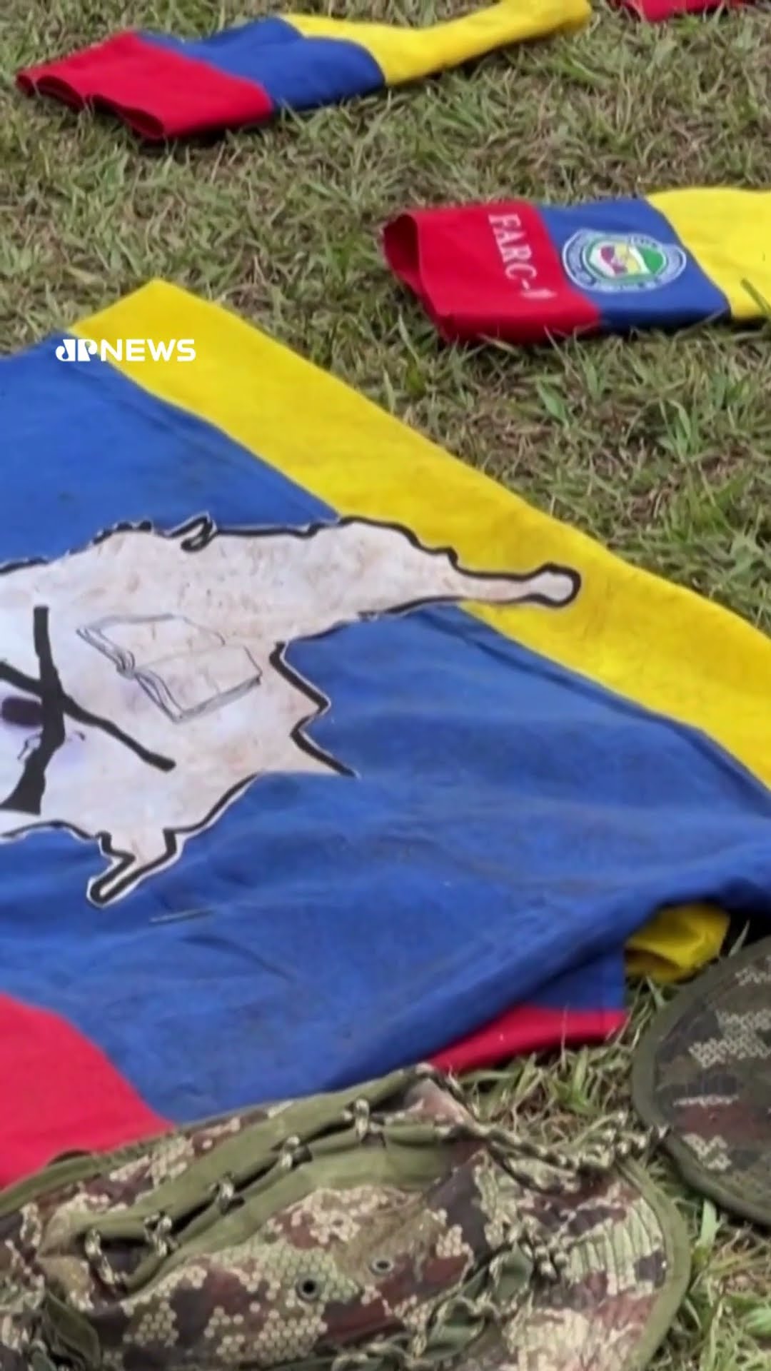 Pelo menos 100 dissidentes das FARC se rendem após ofensiva do ELN na Colômbia #shorts