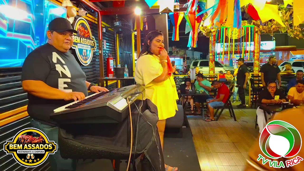 Anne Queiroz ao vivo no Palco do Bem Assados