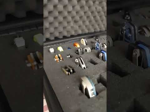 Picking out knives