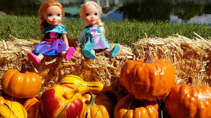 Elsa & Anna toddlers - Thanksgiving 2019 - pumpkin...