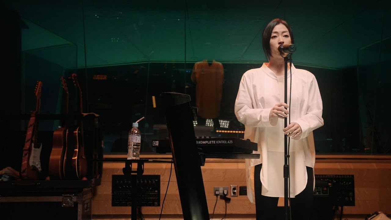 Hikaru Utada Live Sessions From Air Studios' Concert Film Review – Billboard