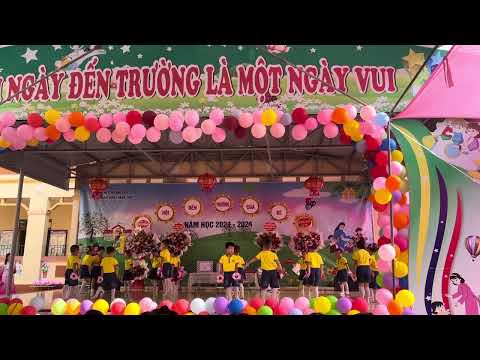 Bài múa: Niềm vui em tới trường. Lớp 5T2+ 5T3