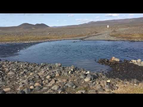 Video: Ko Darīt Vestmana Salās, Islandē, Bez Pūļiem