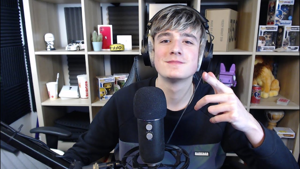ASMR IN LIVE  - Instagram 