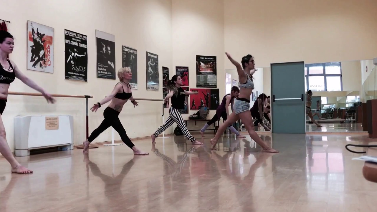 Yoga dance - 