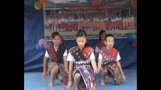 tari tor tor asli milik indonesia.mp4