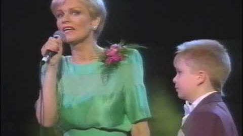 Timo Turunen ja Katri Helena - Kuudenikäinen