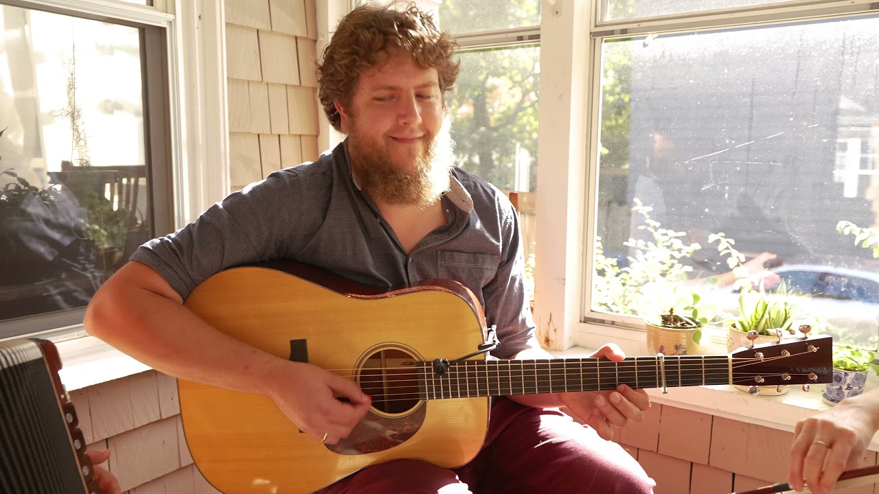 Old Aunt Jenny With Her Nightcap On/The Green Gowned Lass