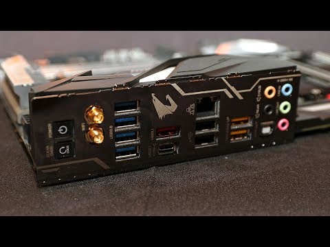 Gigabyte Aorus Gaming 7 WiFi Mobo For 2ND GEN AMD RYZEN Hands-On At CES 2018