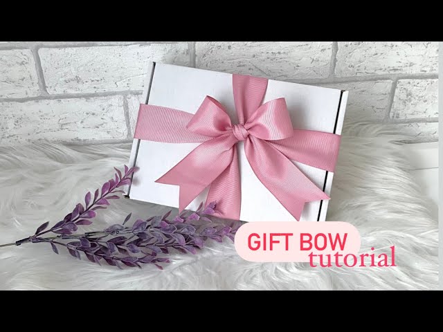 Gift Wrapping - How to make a double bow on the box 