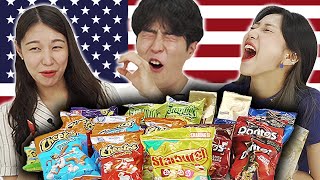 Koreans Try  'American Snacks' For The First Time!!! [UNBOXING GIFT]