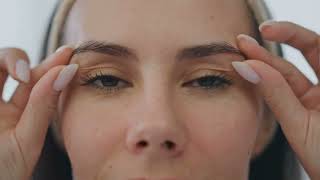 Say Goodbye to Wrinkles with this Simple Face Massage