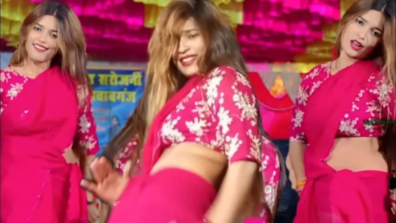 सरोजिनी डांसर 💃 कमरिया कौरे लापरलोप | लालीपॉप लागेलू पर जबरदस्त स्टेज डांस | Nawabganj Show 2026