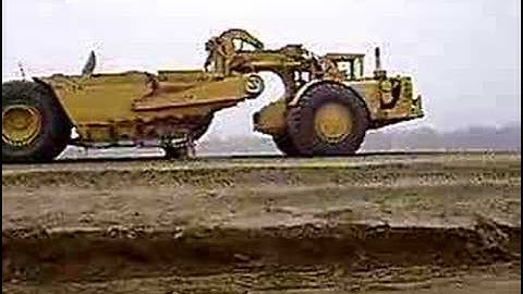 CAT 637 Scraper