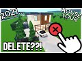 TOURING MY OLD HOUSE BEFORE DELETING IT!! | Bloxburg: House Tour