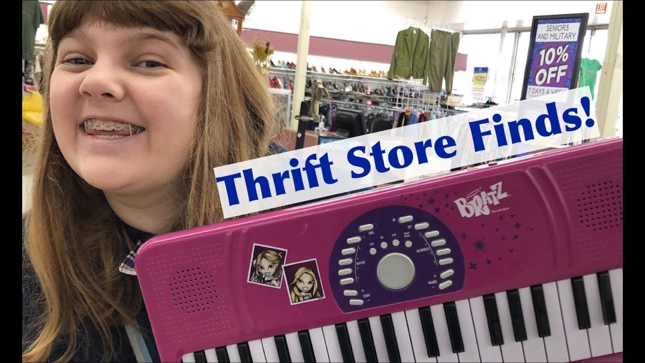 Thrift Store Finds! Banana’s Awesome Bratz Keyboard Find at Goodwill, an 80s Toys R Us Relic & More!