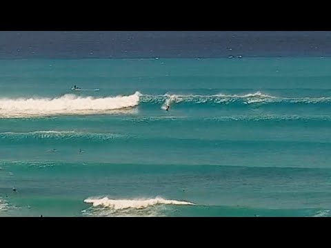 Outer Waikiki reef sees massive Code Red 2 swell